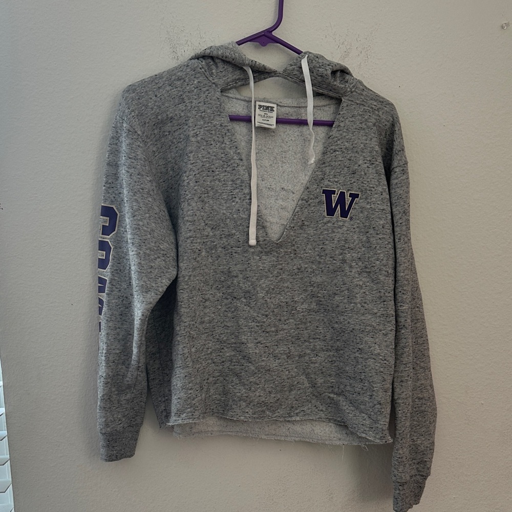 UW grey hoodie
